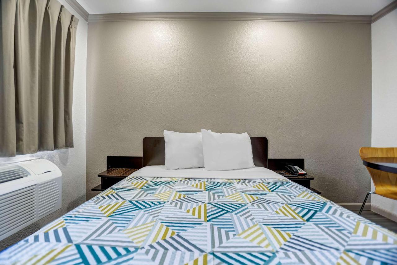 Motel 6-Red Bluff, Ca Bagian luar foto