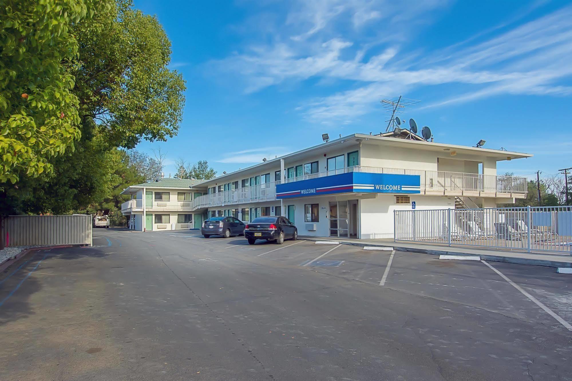 Motel 6-Red Bluff, Ca Bagian luar foto