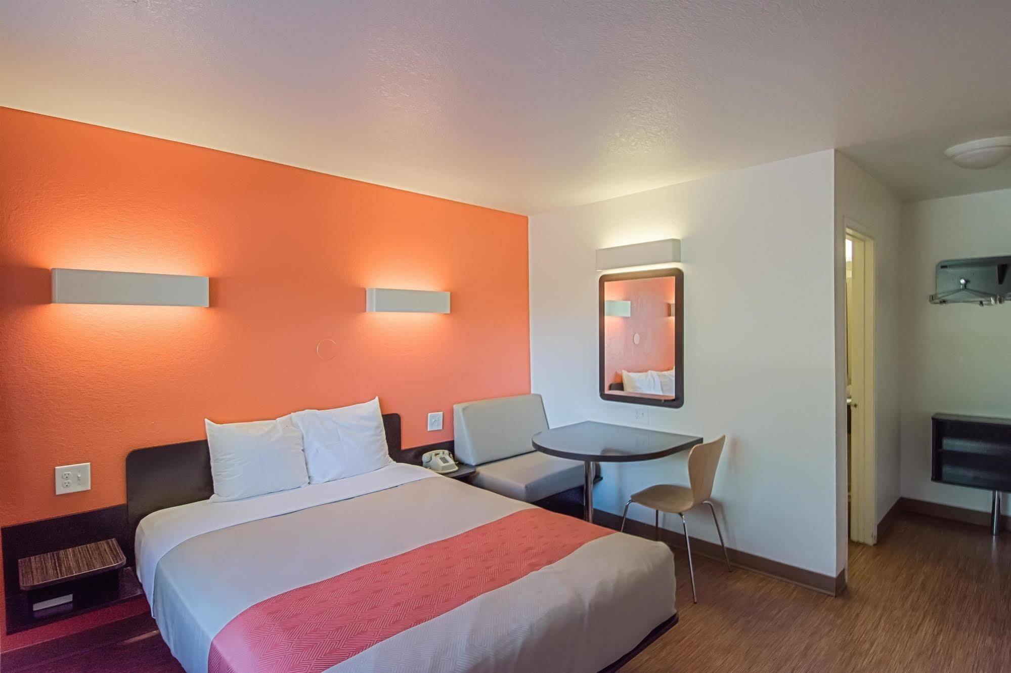 Motel 6-Red Bluff, Ca Bagian luar foto